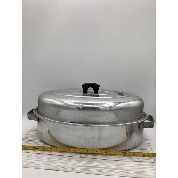 Vintage Walker Ware Aluminum Roaster w/Lid - Picture 3 of 7